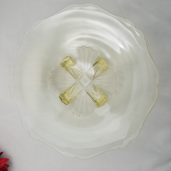 Lancaster Glass Depression Era Yellow Topaz Center Bowl - Picture 2 of 14